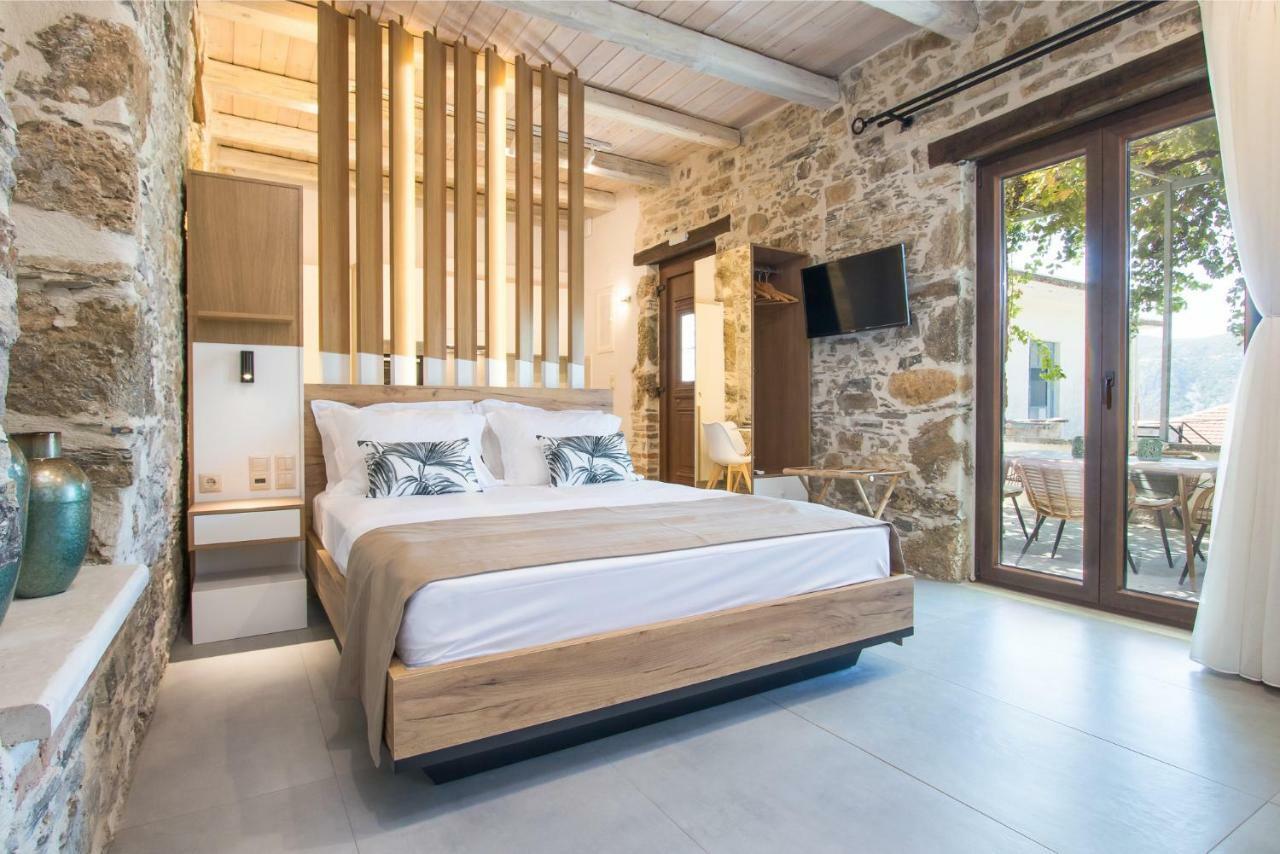 Stairs Homes & Suites Kamaria  Buitenkant foto