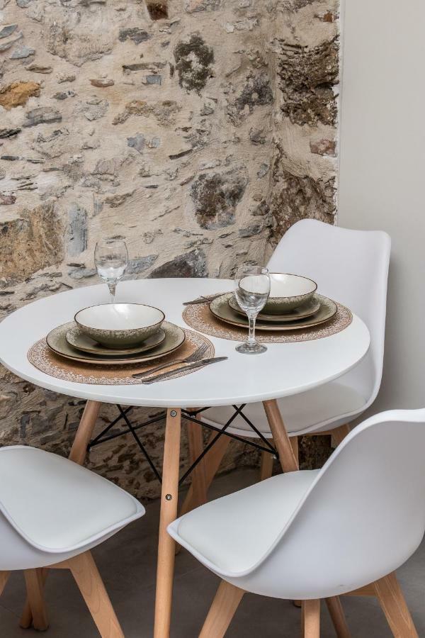 Stairs Homes & Suites Kamaria  Buitenkant foto